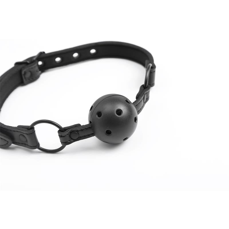 INTOYOU BLACK SHADOW Bavaglio a sfera regolabile e traspirante in pelle vegana